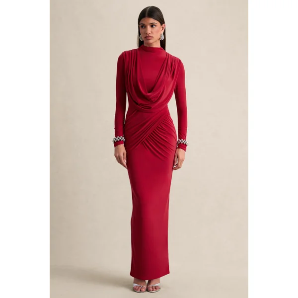 Karinthia | Robe longue rouge à encolure haute et détails drapés