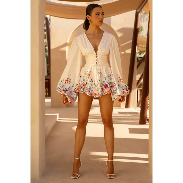 Katsura | Combishort à décolleté plongeant froncé, imprimé floral rose pâle