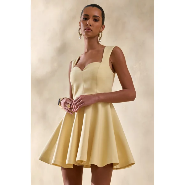 Katya | Mini-robe patineuse à encolure en cœur citron