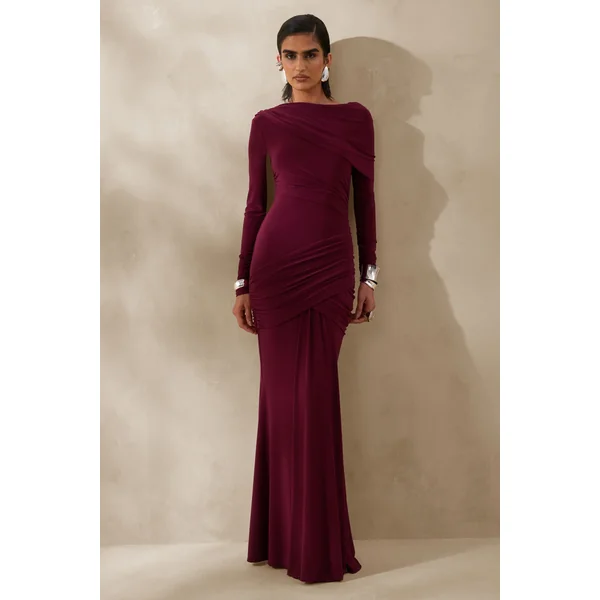 Kessara | Robe longue bordeaux à encolure asymétrique avec écharpe et détails froncés