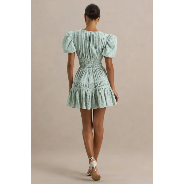 Laurelle | Mini-robe verte à décolleté ultra plongeant avec détails à volants