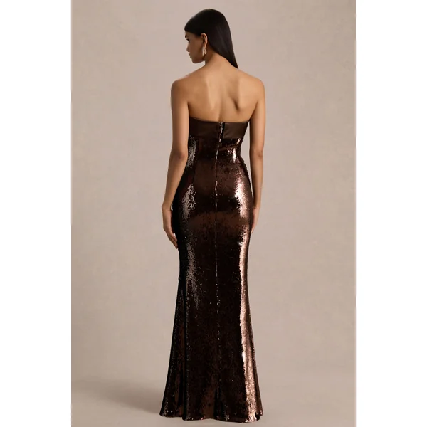 Leona | Robe longue marron à sequins avec décolleté bandeau et finitions en satin
