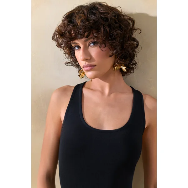 Lexi | Robe longue noir et blanc à encolure carrée avec ourlet sirène