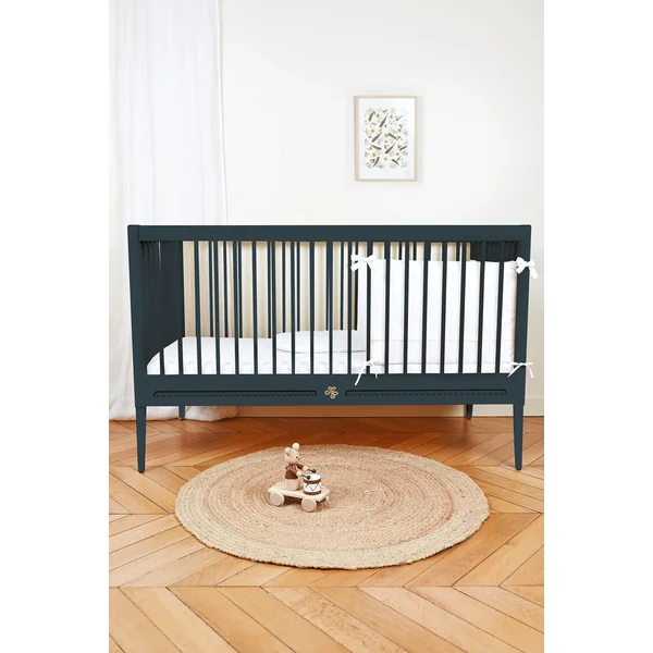 Lit Gustavienne et son matelas Bleu profond Tartine et Chocolat - Soins Bébé Naturels & Produits Maman Après Naissance