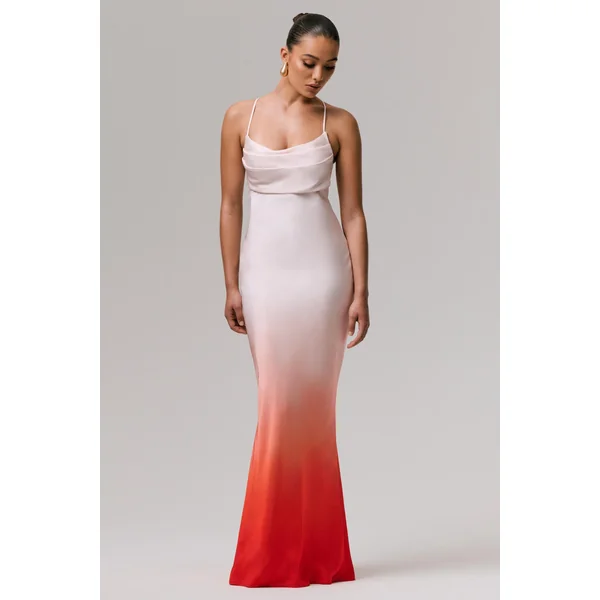 Lucie | Robe longue en satin rouge ombré à col bénitier