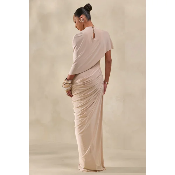 Lunaline | Robe longue champagne à encolure haute avec cape asymétrique et détails drapés