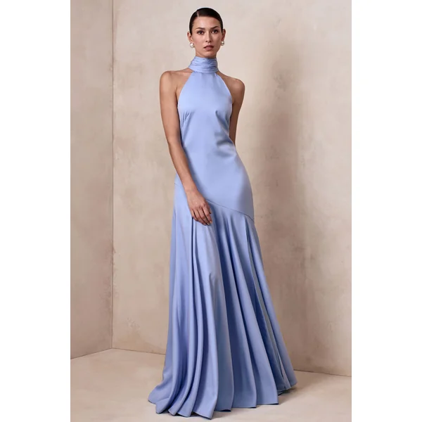 Luscious | Robe longue à col montant bleu poudré avec taille basse et détail nœud