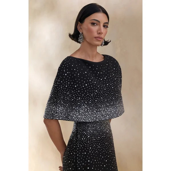 Luxy | Crop top noir orné à encolure bateau avec manches cape