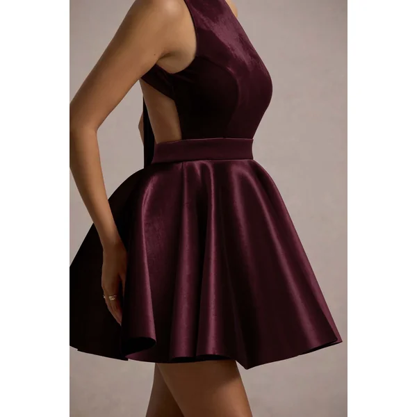 Mackie | Mini-robe patineuse rouge bordeaux sans manches en velours