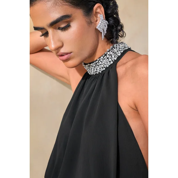 Marie | Robe longue noire à encolure américaine ornée