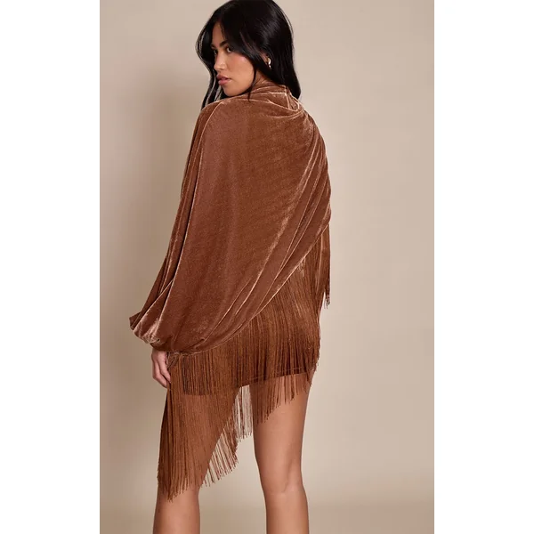 Marron Doré Robe Courte En Velours Avec Cape Et Ourlet À Pompons