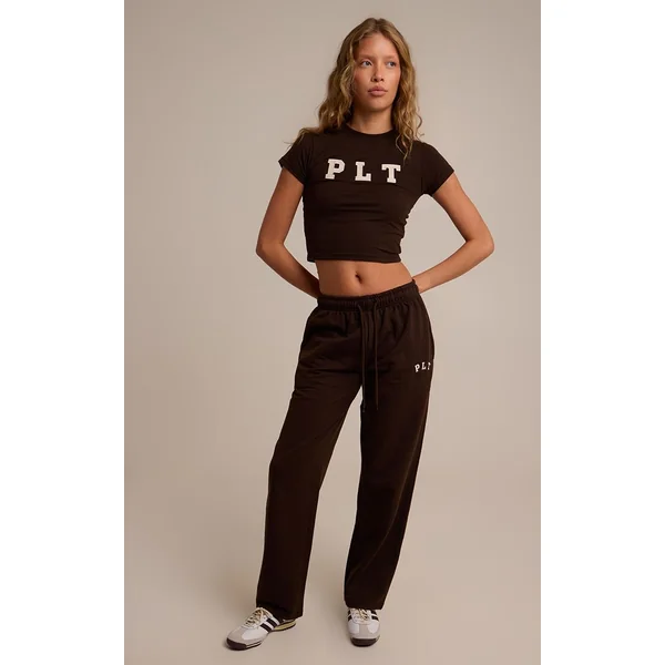 Marron T-shirt Court Ajusté Espresso Prettylittlething