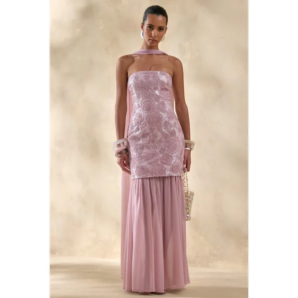 Meraly | Robe longue bandeau rose en sequins avec détail foulard