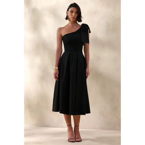 Meria | Robe mi-longue noire à encolure asymétrique avec manches à nœud