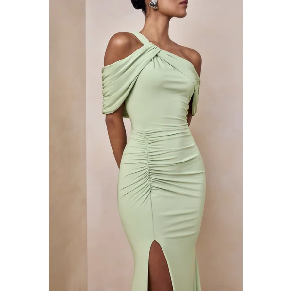 Nala | Robe longue à encolure asymétrique menthe avec détails froncés