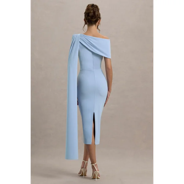Niamh | Robe mi-longue asymétrique bleu poudré avec drapé.