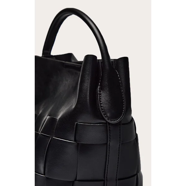 Noir Sac Bandoulière En Synthétiquecuir Souple Avec Détail Tressé