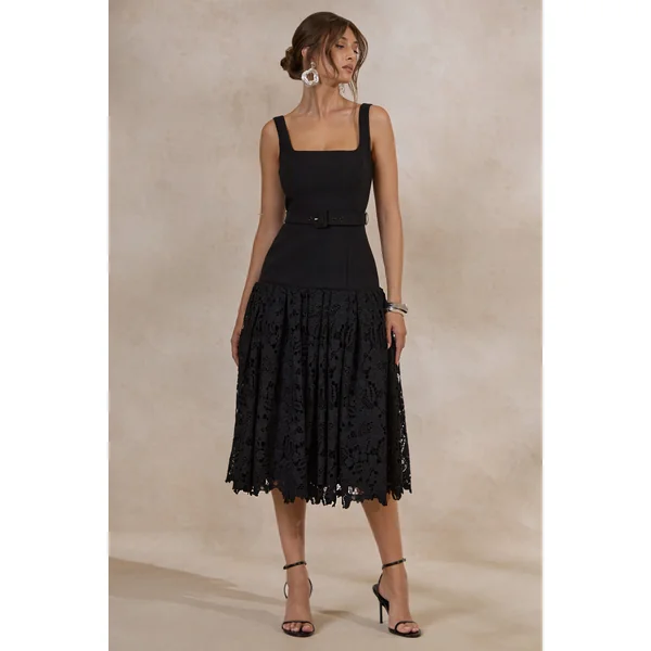 Norrie | Robe mi-longue noire à décolleté carré et jupe volumineuse en dentelle