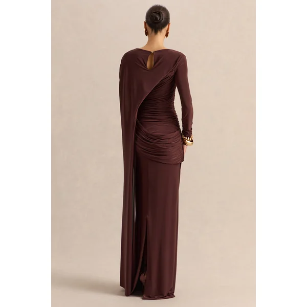 Orintha | Robe longue marron à encolure haute avec cape et détail doré