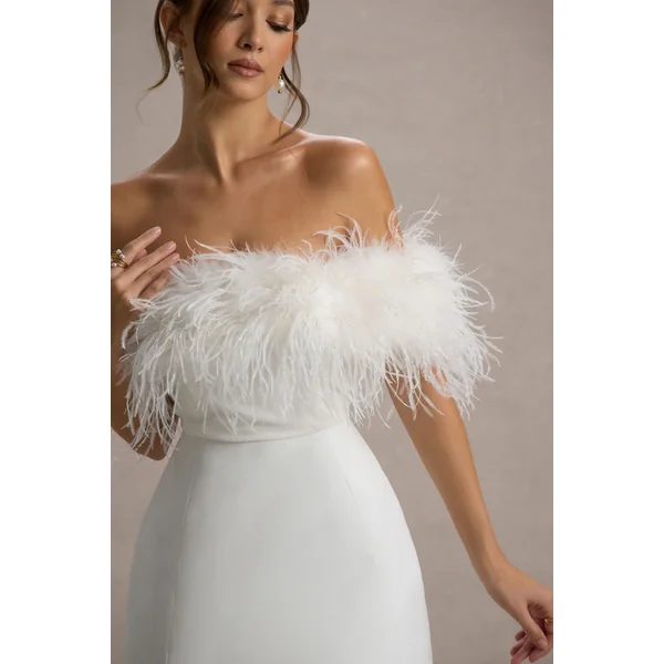 Palace | Mini-Robe Noire Bardot avec Garniture en Plumes