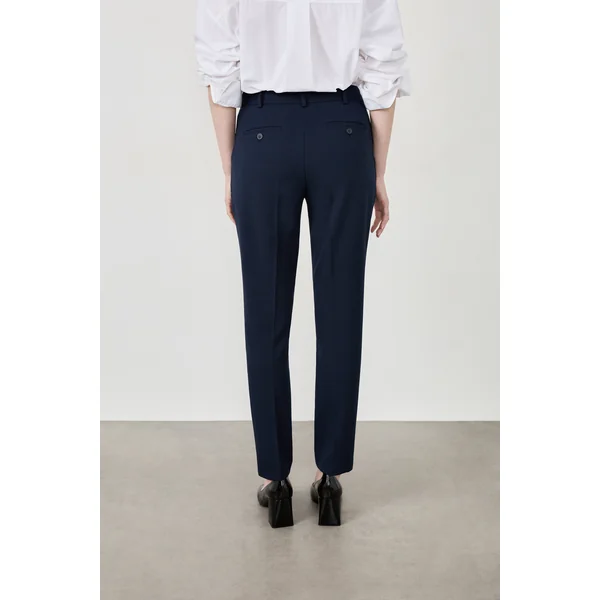 Pantalon coupe cigarette