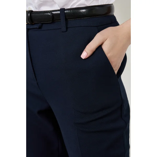Pantalon coupe cigarette