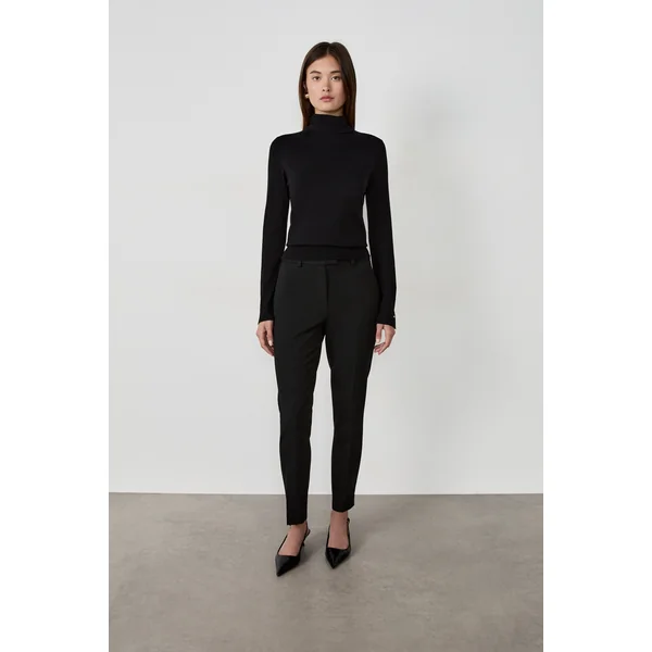 Pantalon coupe cigarette