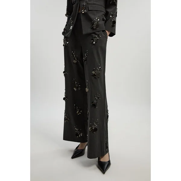 Pantalon Large Tailleur Orné de Paillettes et Cristaux en Petits Groupes