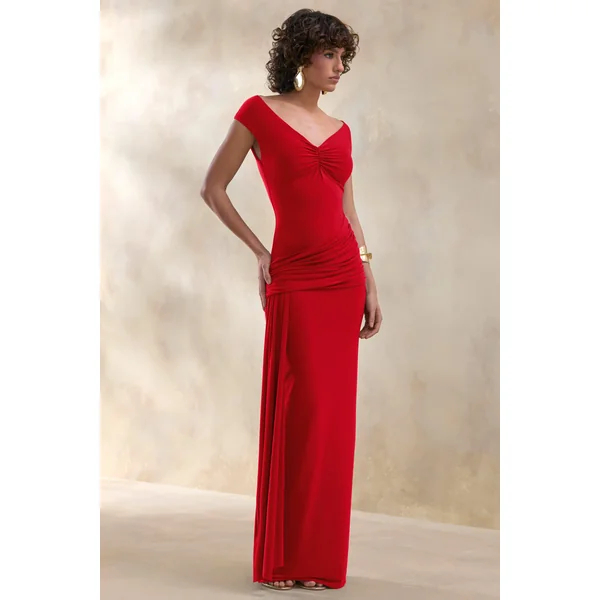 Petronia | Robe longue rouge à décolleté en V avec détail cache-cœur