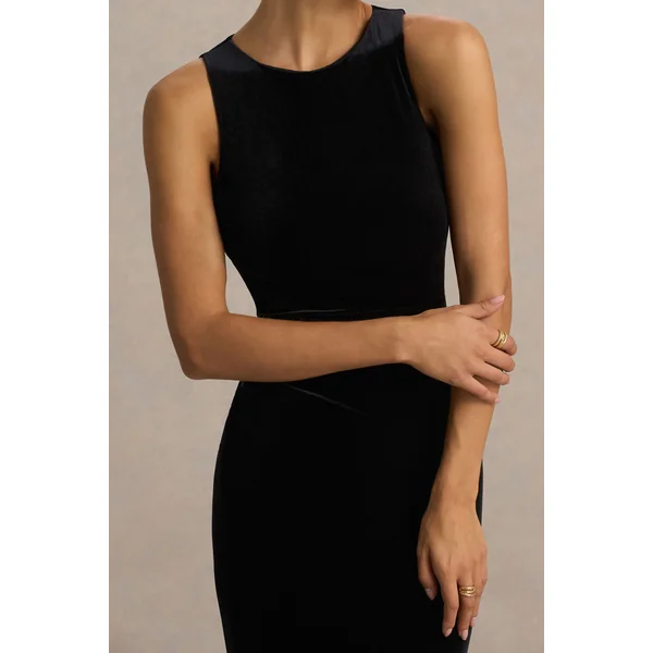 Pippa | Robe longue sirène en velours noir à col rond