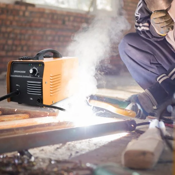 Poste à Souder Mig 130 Machine de Soudage 30-120a 220-240v 50hz avec Accessoires en Fer 345x185x25cm Orange