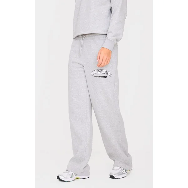 Prettylittlething Joggers Larges Sports Essentials En Imitation Peau De Mouton
