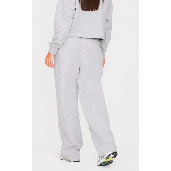 Prettylittlething Joggers Larges Sports Essentials En Imitation Peau De Mouton
