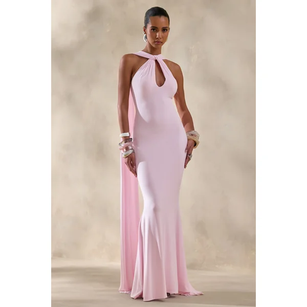 Rhoda | Robe longue rose clair à encolure dos-nu torsadée avec cape
