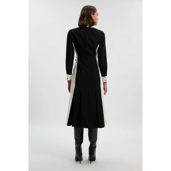Robe Chemise Mi-Longue en Crêpe Ajustée avec Ceinture à Boucle