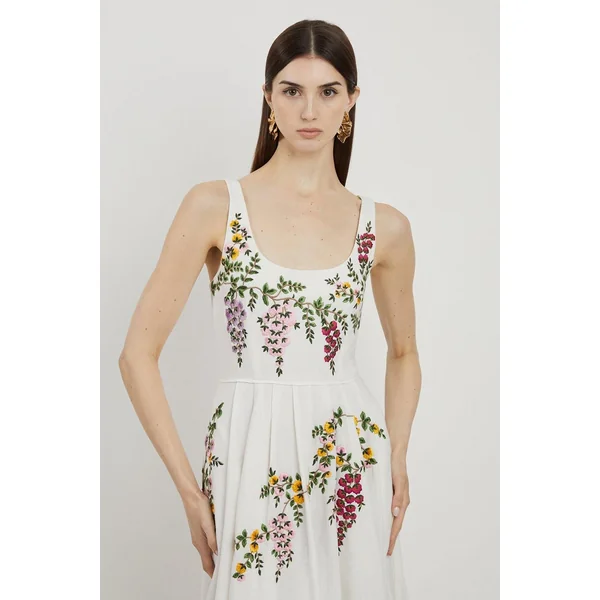 Robe de bal en coton et lin tissé à la broderie florale