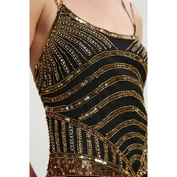 Robe De Bal Tissée Ornée De Cristaux Miroitants Premium