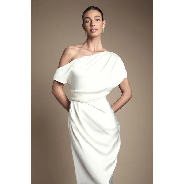 Robe de Mariée Longue en Satin à Épaules Dénudées avec Détails Froncés