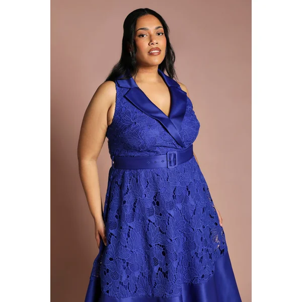 Robe Grande Taille Sans Manches En Dentelle Et Satin Contrasté Longueur Midi