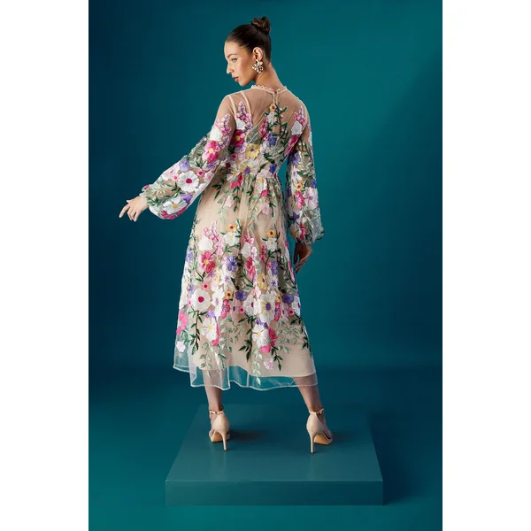 Robe Maxi Brodée à Manches Longues Coast Muse