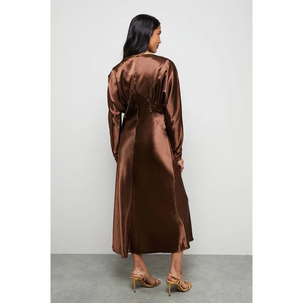 Robe Midaxi Drapée en Satin à Manches Chauve-Souris