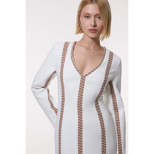 Robe midaxi stretch compacte à insert en jacquard et fente avant