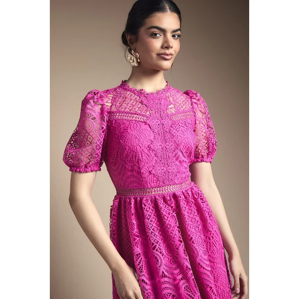Robe Midi Ajustée Et Évasée En Dentelle À Manches Bouffantes