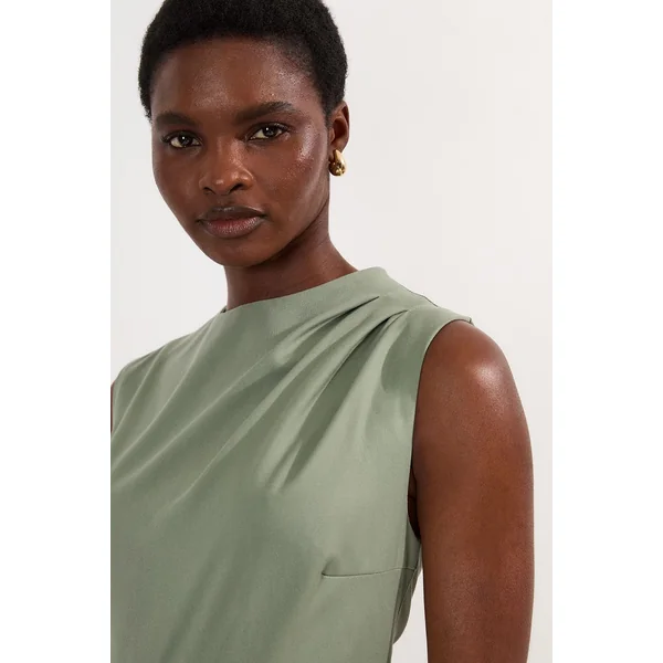 Robe midi asymétrique à corsage drapé ajusté