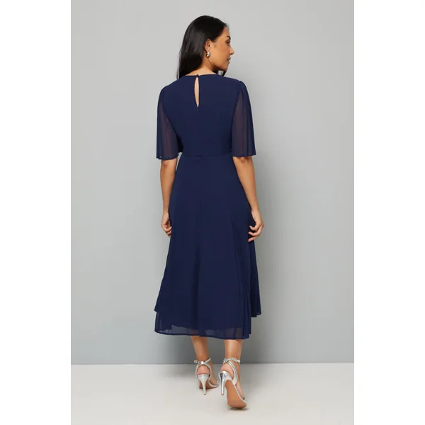 Robe Midi à Encolure en V avec Inserts Plissés Petite