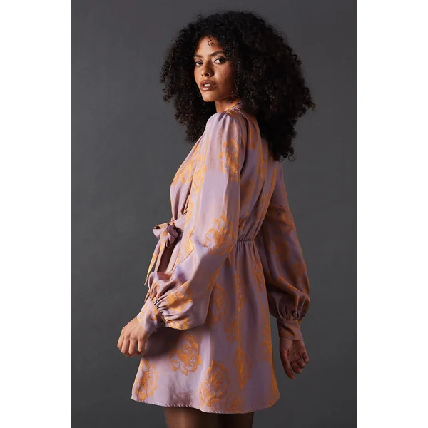 Robe Mini Évasée en Satin à Motif Jacquard Rose avec Col Noué