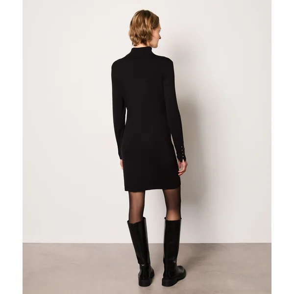 Robe pull col roulé