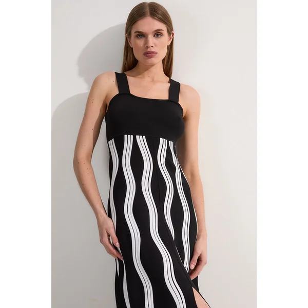 Robe Tricotée À Bretelles Coupe Évasée Motif Vagues Contrastées Petite Taille