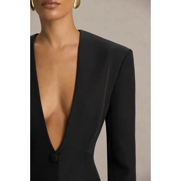 Rosalina | Blazer noir à coupe tailleur et décolleté plongeant extrême