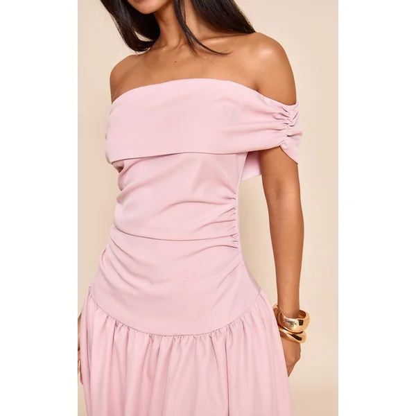 Rose Tendre Robe Maxi Plissée À Épaules Dénudées Petite